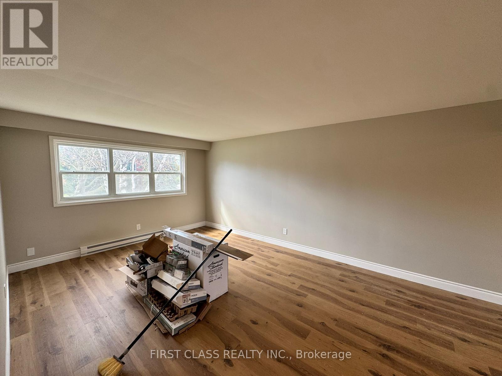2 - 596 DIGBY AVENUE, Oshawa (Eastdale) — photo 10