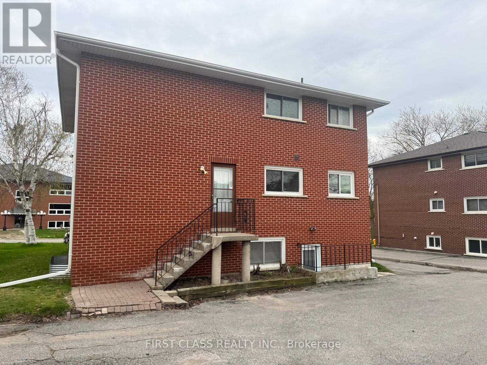 2 - 596 DIGBY AVENUE, Oshawa (Eastdale) — photo 11