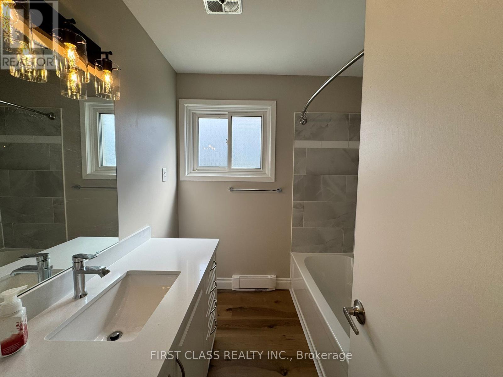 2 - 596 DIGBY AVENUE, Oshawa (Eastdale) — photo 9