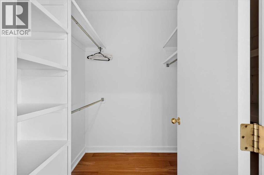 3221 2 Street NW - 26