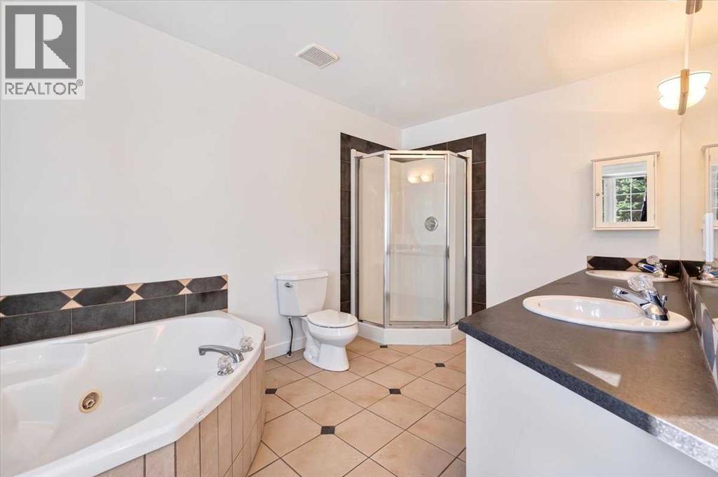 3221 2 Street NW - 42