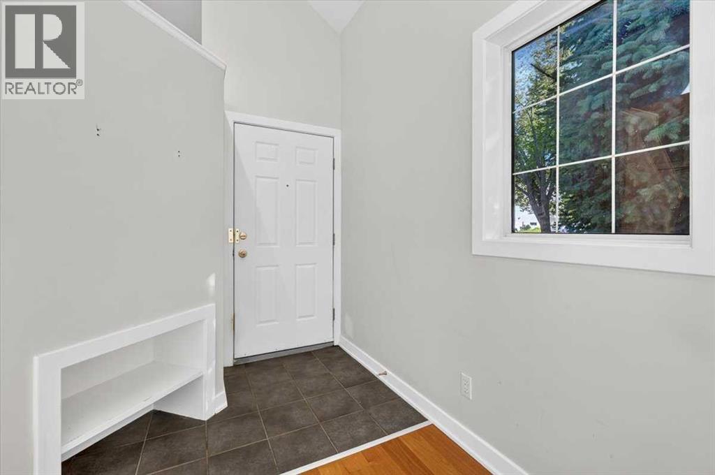 3221 2 Street NW - 6