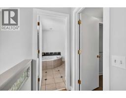 3221 2 Street Nw, Calgary, AB T2M2X3 Photo 40