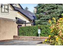 3221 2 Street Nw, Calgary, AB T2M2X3 Photo 50