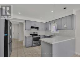 Living room - 44 Fallstar Crescent, Brampton, ON L7A2J6 Photo 11