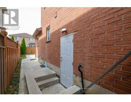 44 Fallstar Crescent, Brampton, ON L7A2J6 Photo 18