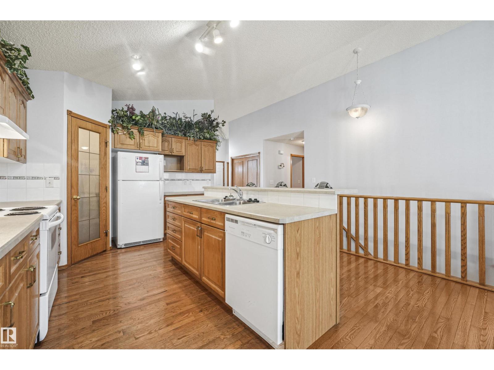 16206 84 ST NW - 14