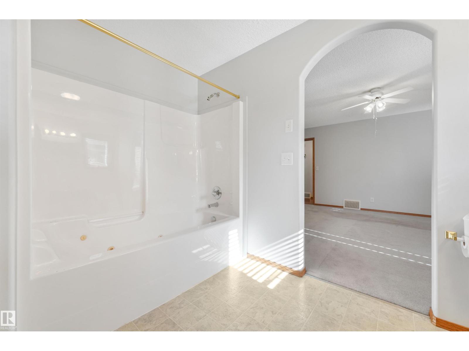 16206 84 ST NW - Image 35