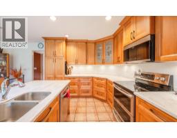 Primary Bedroom - 801 Comox Street Unit# 110, Penticton, BC V2A8G5 Photo 8