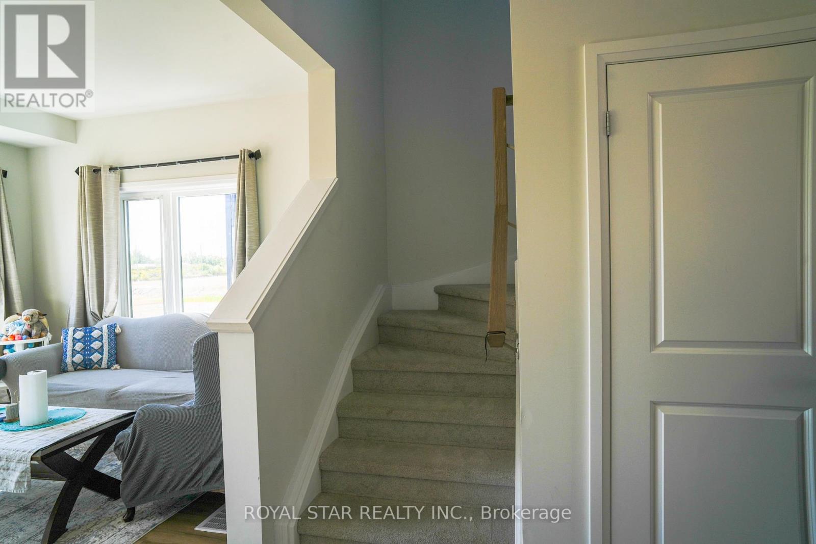 92 - 155 EQUESTRIAN WAY, Cambridge — photo 12