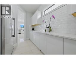 2pc Bathroom - 102 Malibou Road, Calgary, AB T2V2A4 Photo 20
