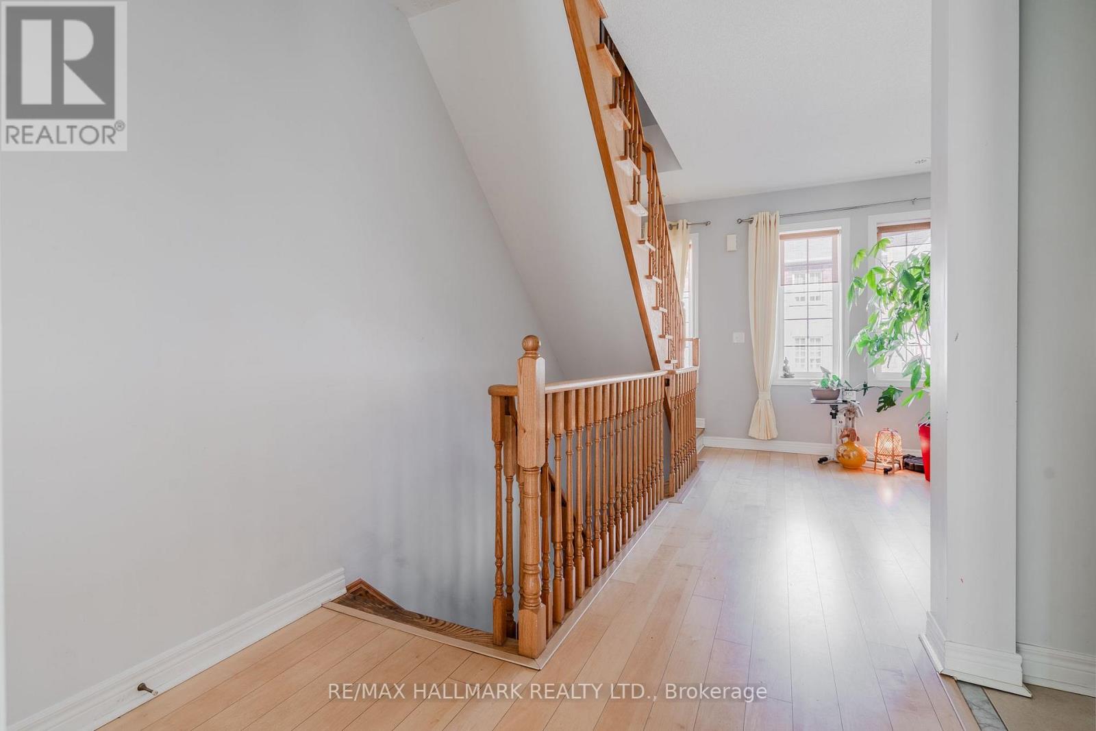 24 CARNAHAN TERRACE, Toronto (East End-Danforth) — photo 3