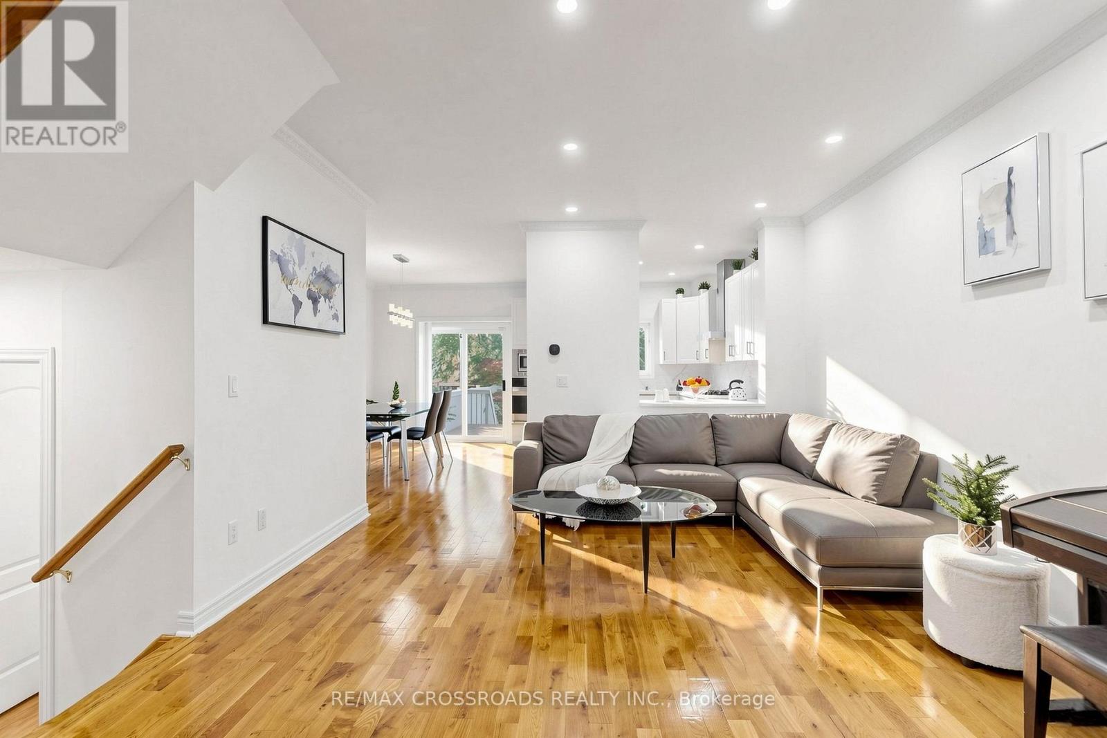 74 ROMANCE DRIVE, Richmond Hill (Rouge Woods) — photo 5