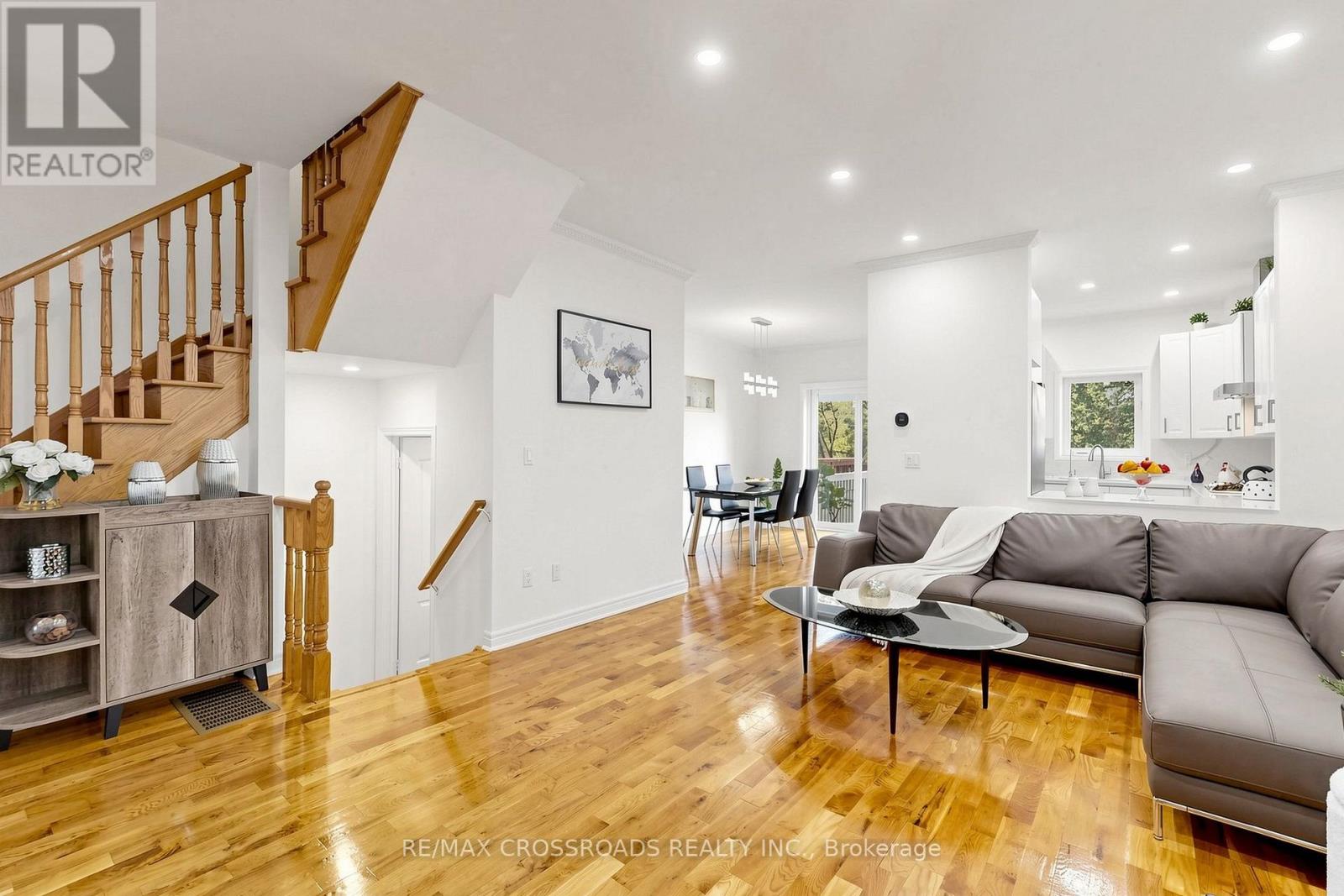 74 ROMANCE DRIVE, Richmond Hill (Rouge Woods) — photo 7