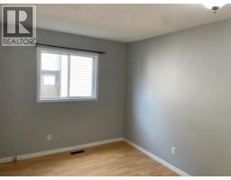 Bedroom - 33 Graham Road, Whitecourt, AB T7S1B7 Photo 11