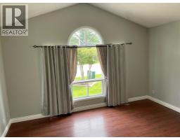 Bedroom - 33 Graham Road, Whitecourt, AB T7S1B7 Photo 8