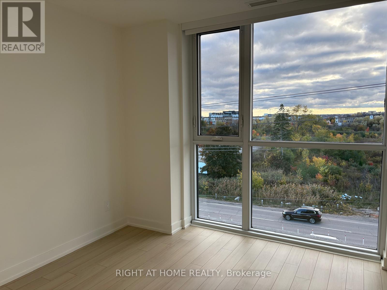 #410 3071 TRAFALGAR ROAD - 17
