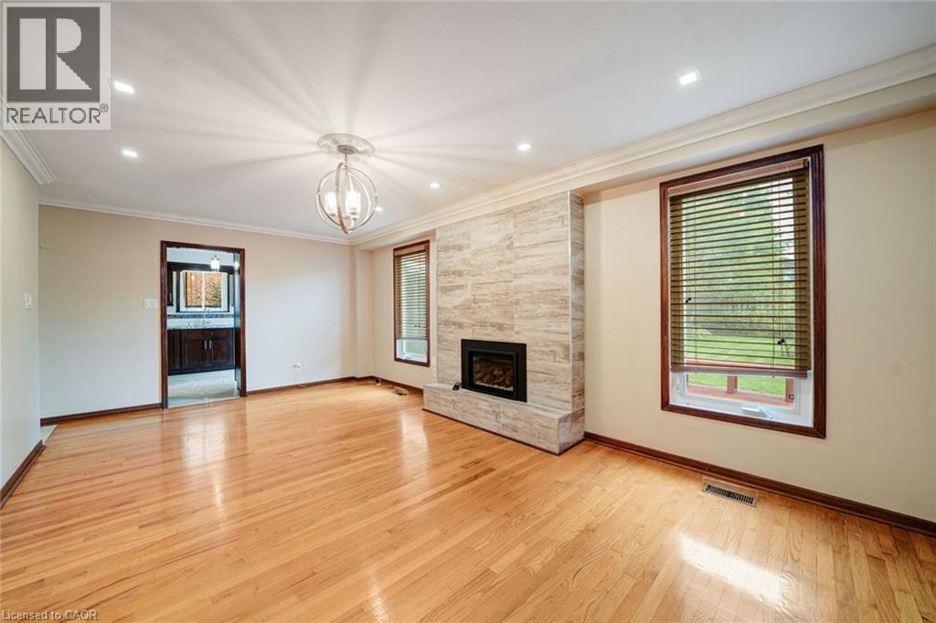 312 HUNTINGWOOD Drive - Image 21