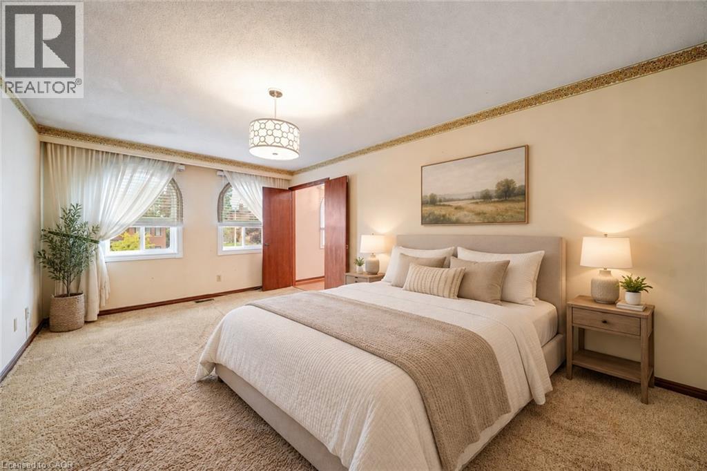 312 HUNTINGWOOD Drive - Image 32