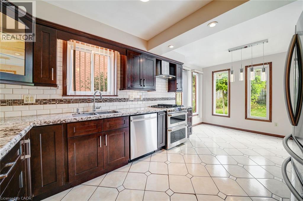 312 HUNTINGWOOD Drive - Image 22