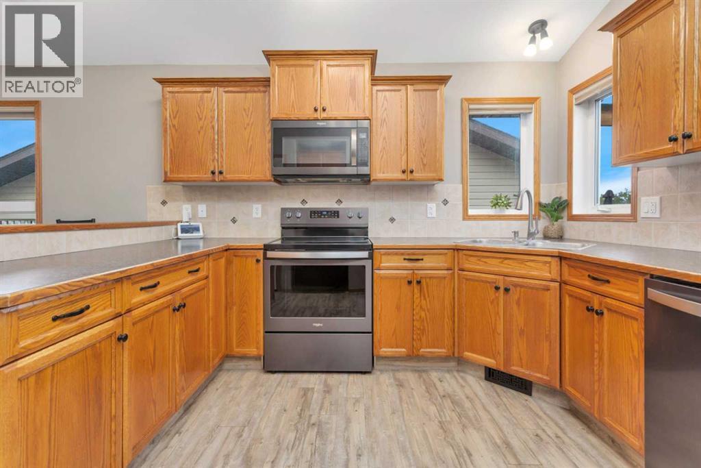 Listing photo – 5 Wilkinson Circle, Sylvan Lake