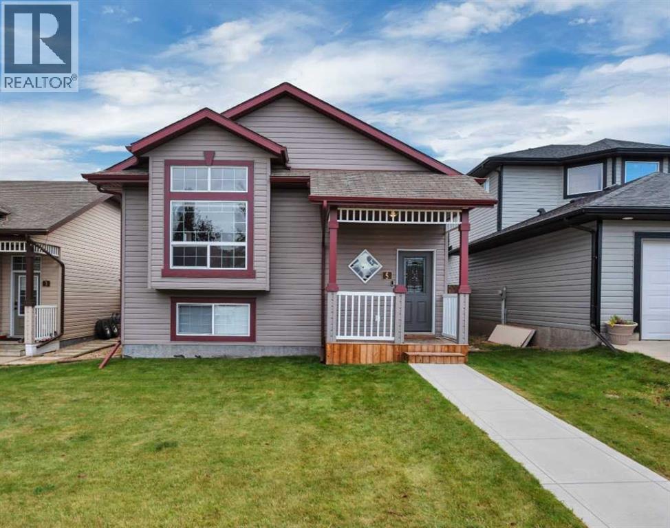 Listing photo – 5 Wilkinson Circle, Sylvan Lake