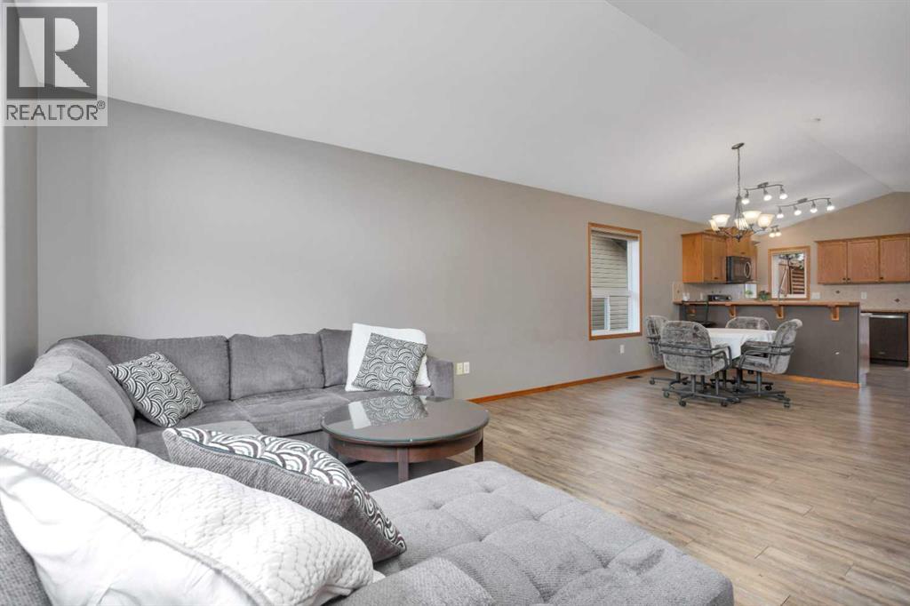 Listing photo – 5 Wilkinson Circle, Sylvan Lake