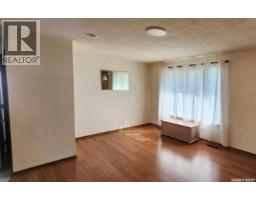 605 Hall Street, Kelvington, SK S0A1W0 Photo 11