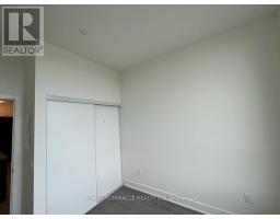 114 - 185 Deerfield Road, Newmarket, ON L3Y0G7 Photo 9
