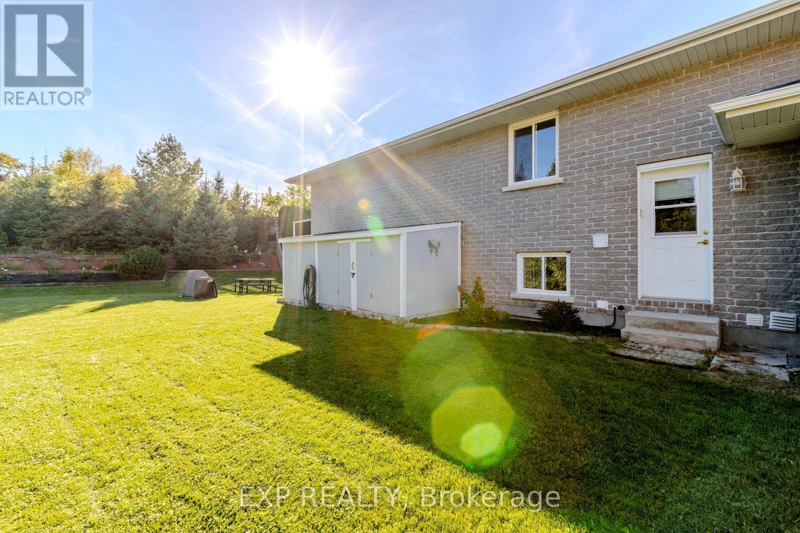 160 HERITAGE PLACE - 10
