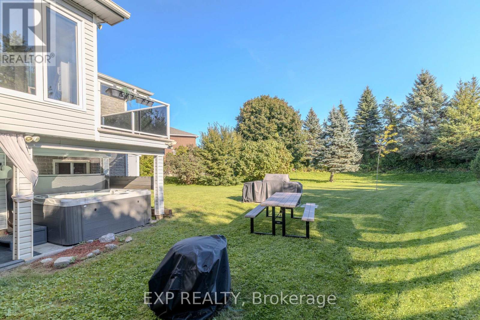 160 HERITAGE PLACE - 11