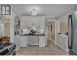 9 Iris Crescent, Brampton, ON L6Z3H8 Photo 13