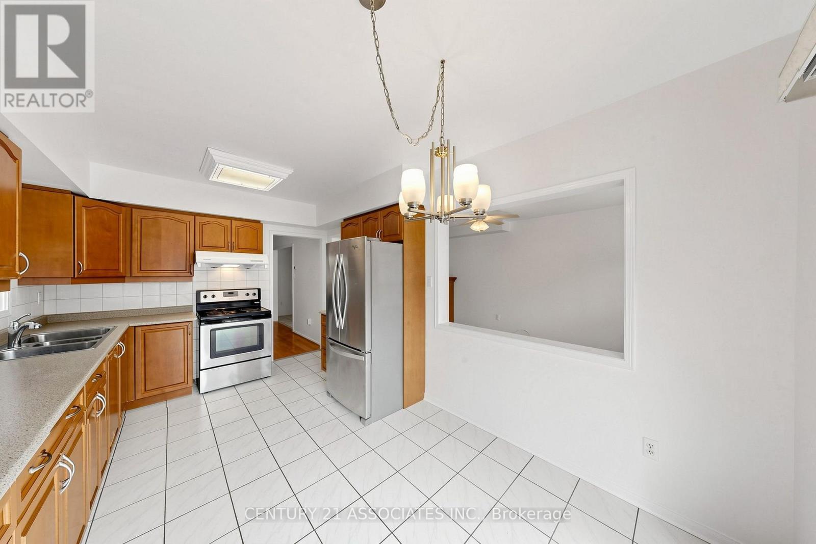 890 BLYLEVEN BOULEVARD - 15