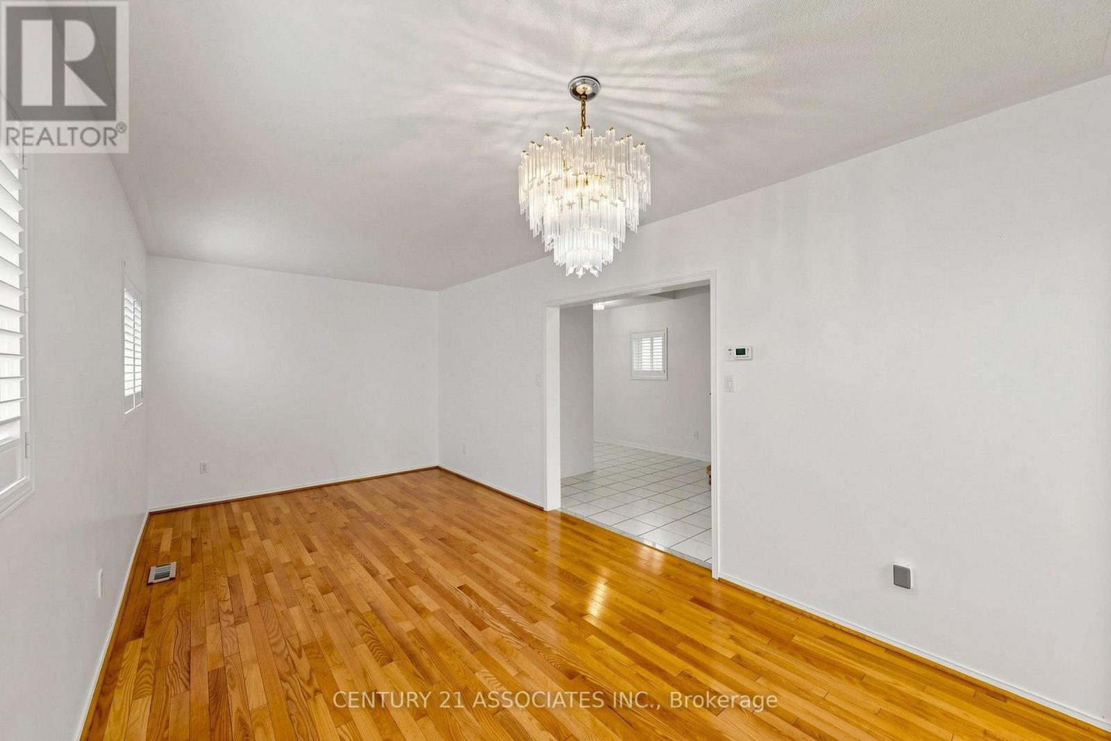 890 BLYLEVEN BOULEVARD - Image 24
