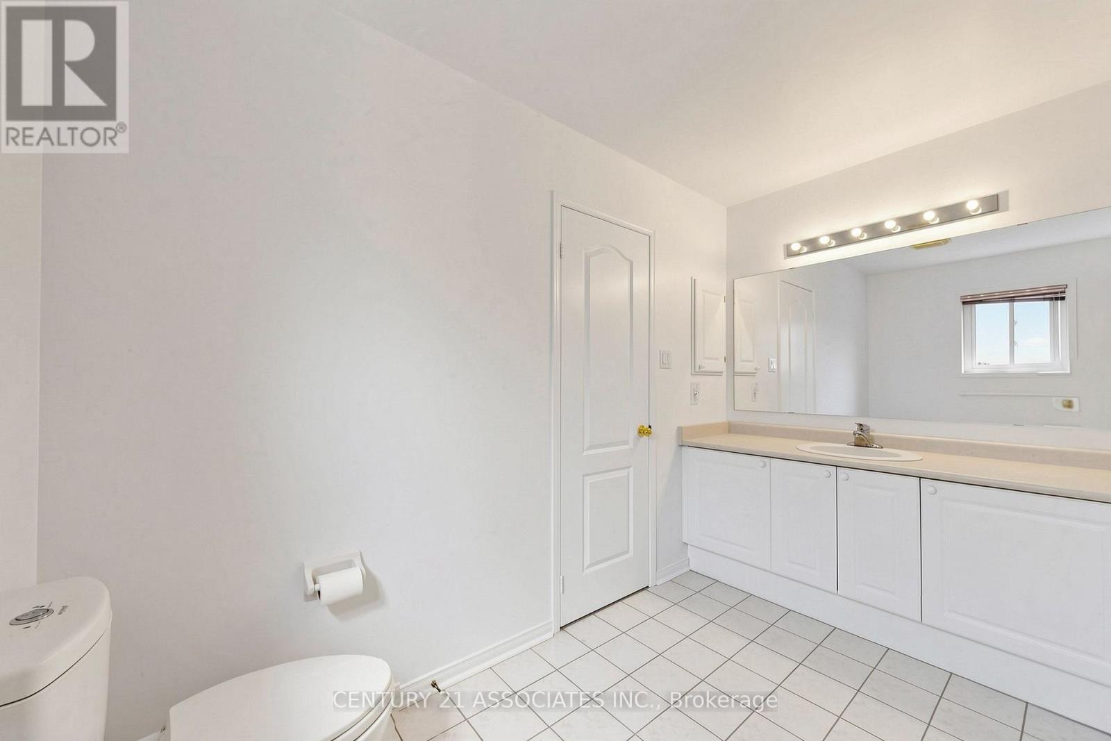 890 BLYLEVEN BOULEVARD - 35
