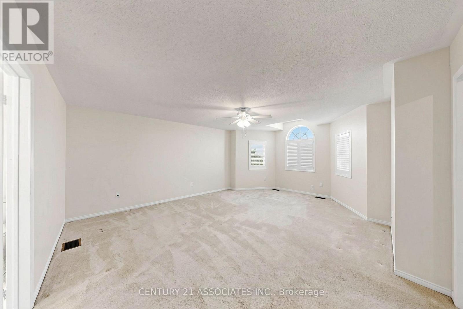 890 BLYLEVEN BOULEVARD - 29