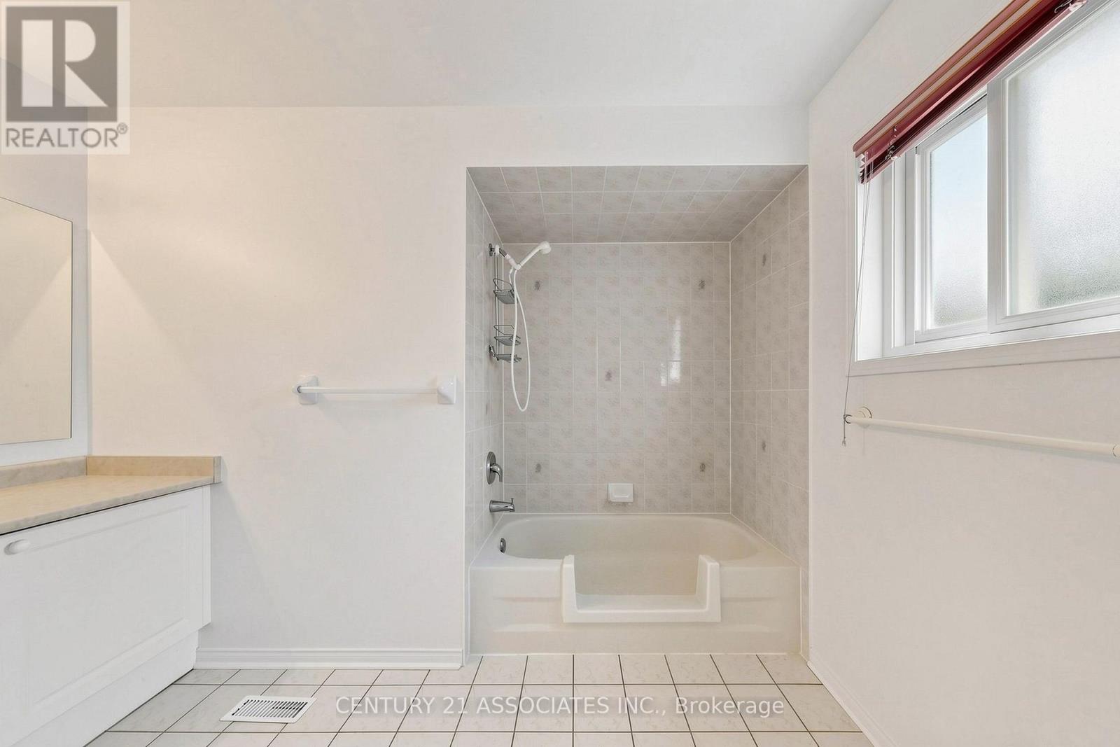 890 BLYLEVEN BOULEVARD - Image 34