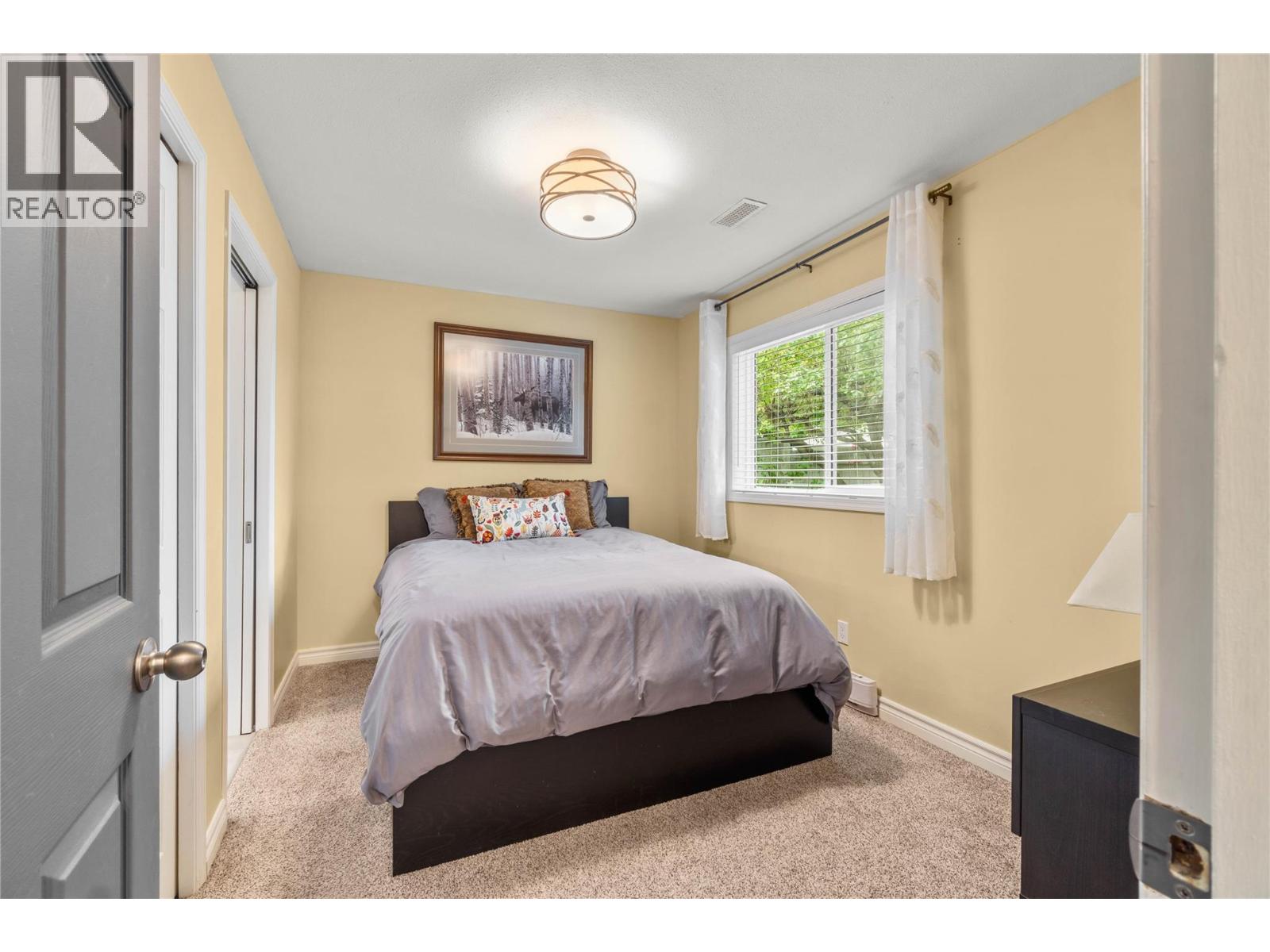 472 MALAHAT Place - 29