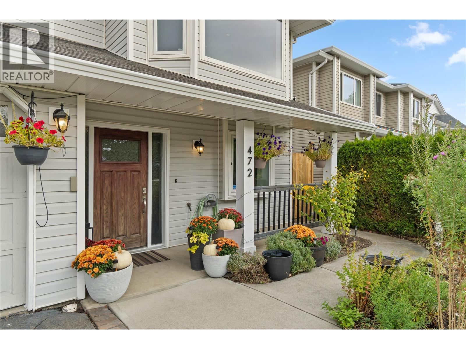 472 MALAHAT Place - 4