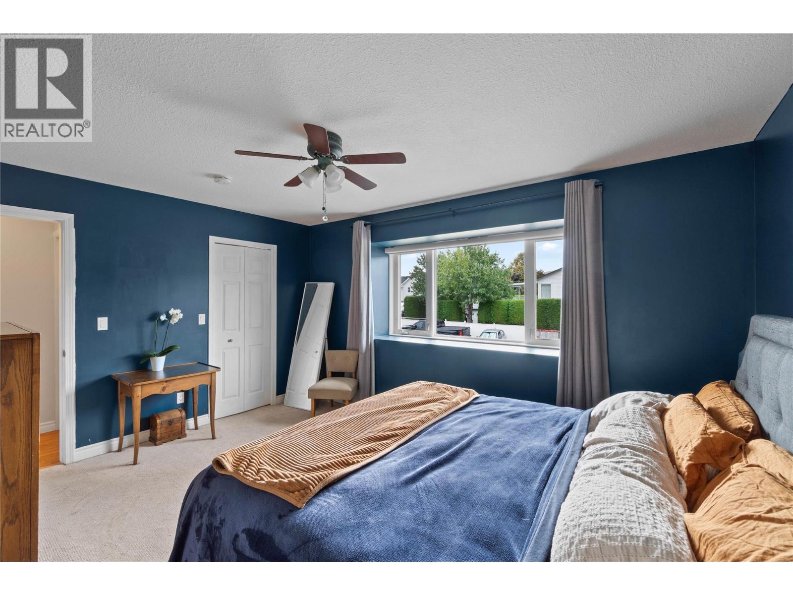 472 MALAHAT Place - Image 14