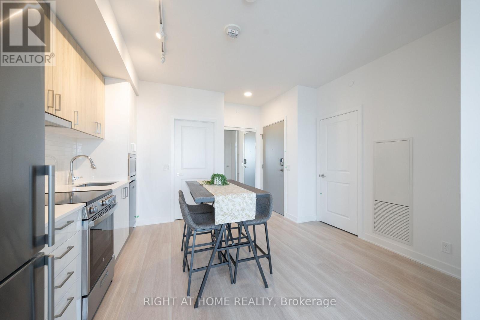 2406 - 50 UPPER MALL WAY, Vaughan (Brownridge) — photo 7