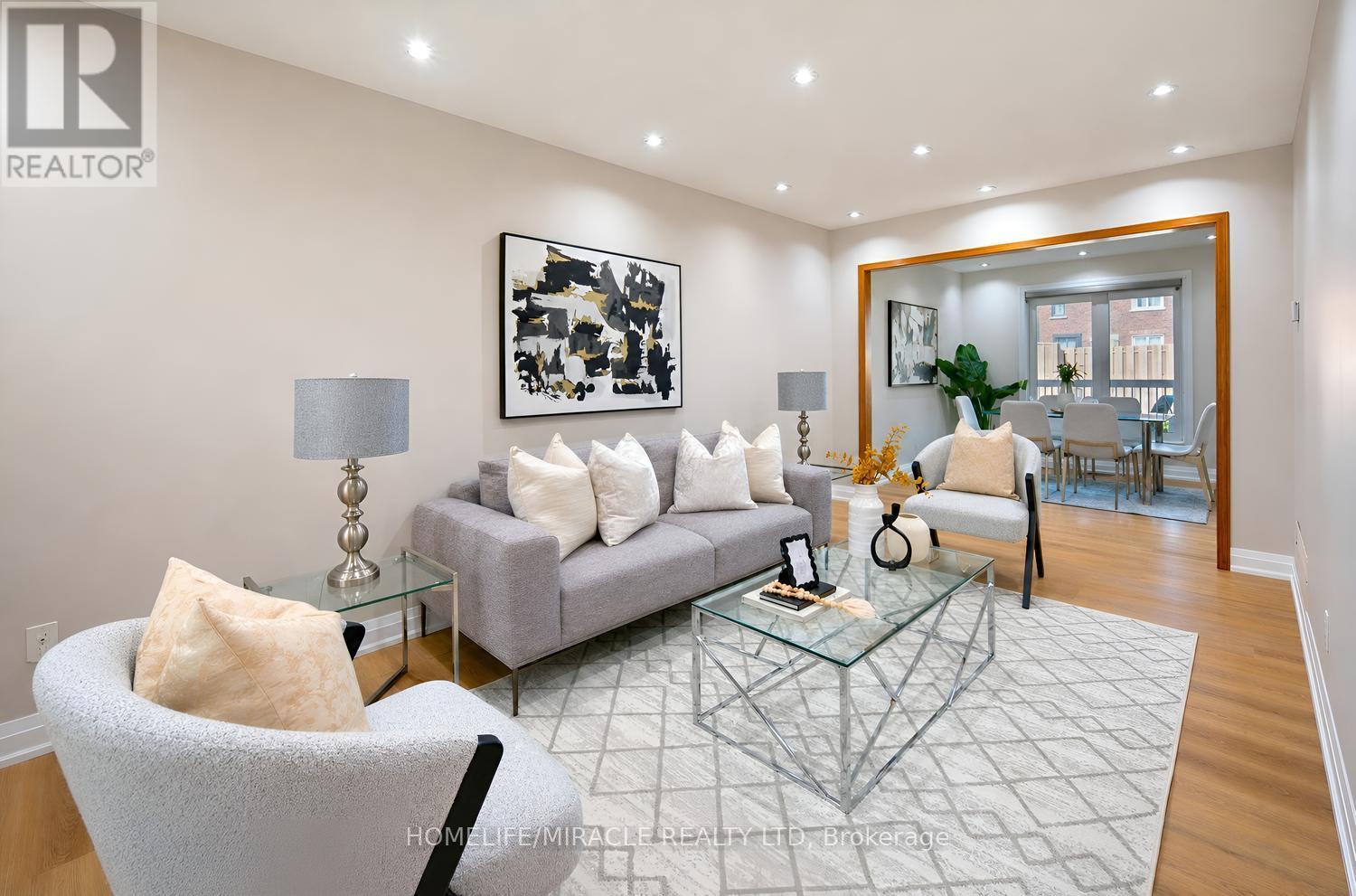 8 LOIRE COURT, Toronto (West Humber-Clairville) — photo 7