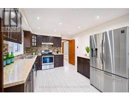 8 Loire Court, Toronto, ON M9V4Z7 Photo 17