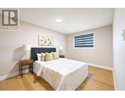 8 Loire Court, Toronto, ON M9V4Z7 Photo 24