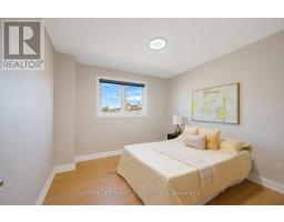 8 Loire Court, Toronto, ON M9V4Z7 Photo 32