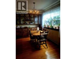 61 Carney Avenue, photo 11