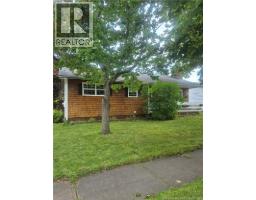 61 Carney Avenue, photo 2