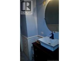 61 Carney Avenue, photo 8