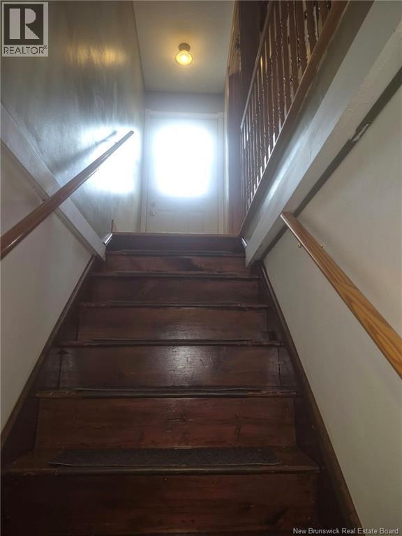 61 Carney Avenue - Image 29