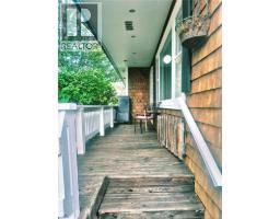 61 Carney Avenue, photo 24